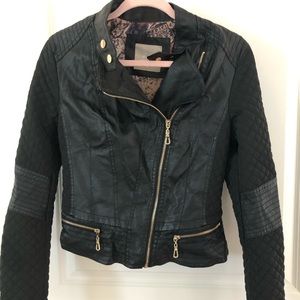 In great condition! Wore once!